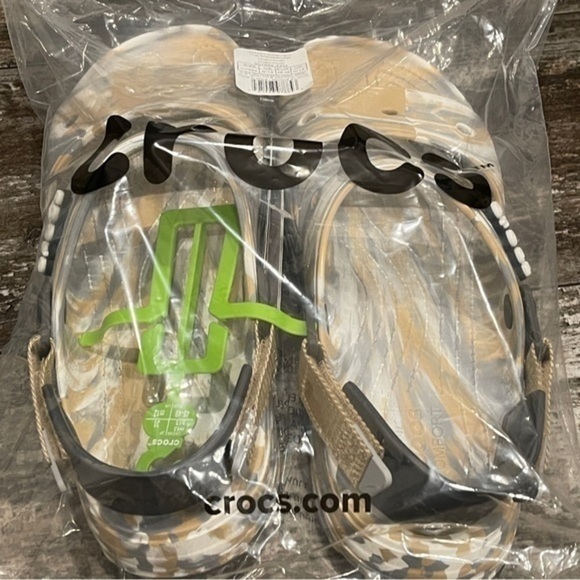 Crocs All-Terrain Marbled Slip On Sandals Outdoors Chai / Multi Mens Size 13 NWT - Picture 9 of 10